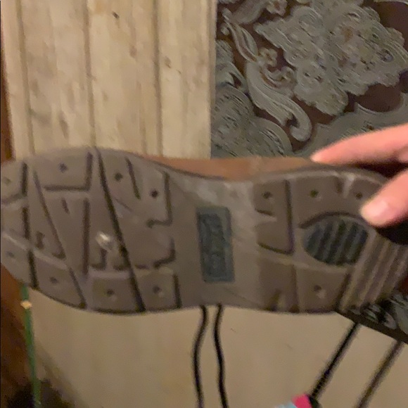 shoes - Picture 6 of 6